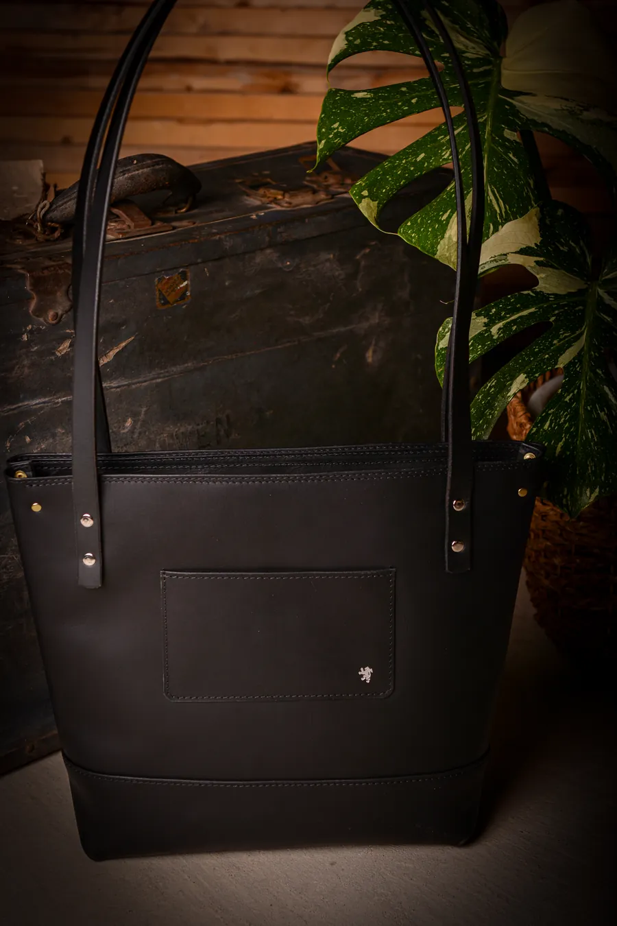 NO.13 - WHG TOTE
