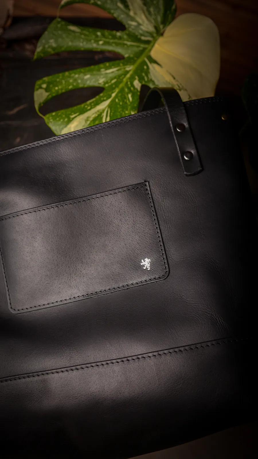 NO.13 - WHG TOTE — view 6