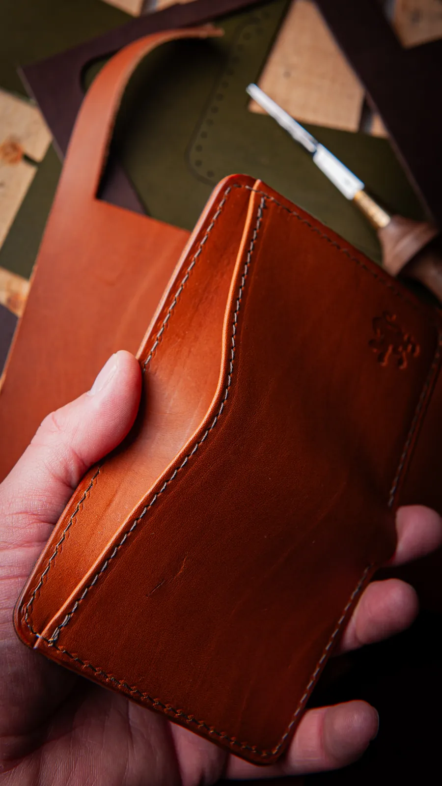 No.21 - Bifold Vertical Cardholder with Cash Pocket — view 2