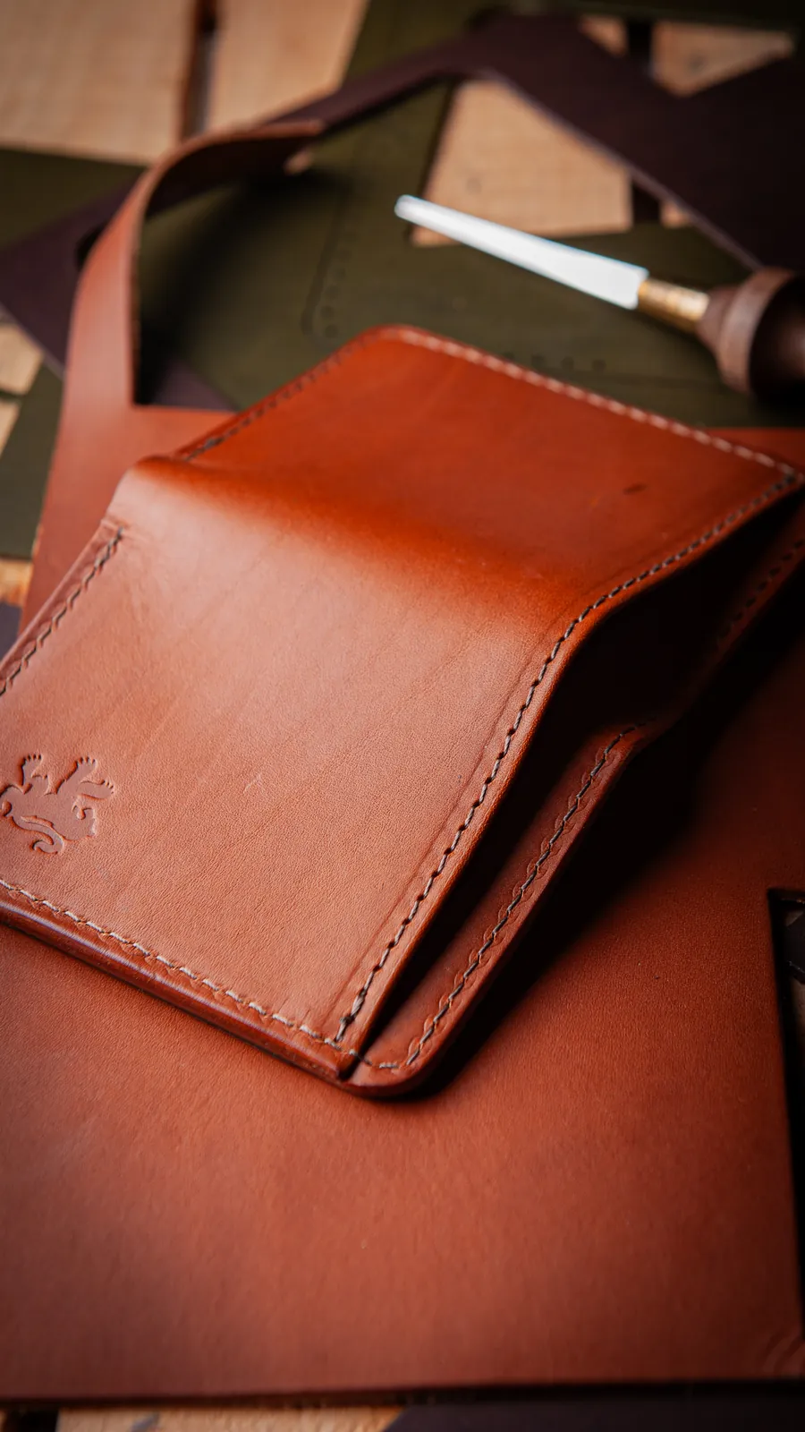 No.21 - Bifold Vertical Cardholder with Cash Pocket — view 3