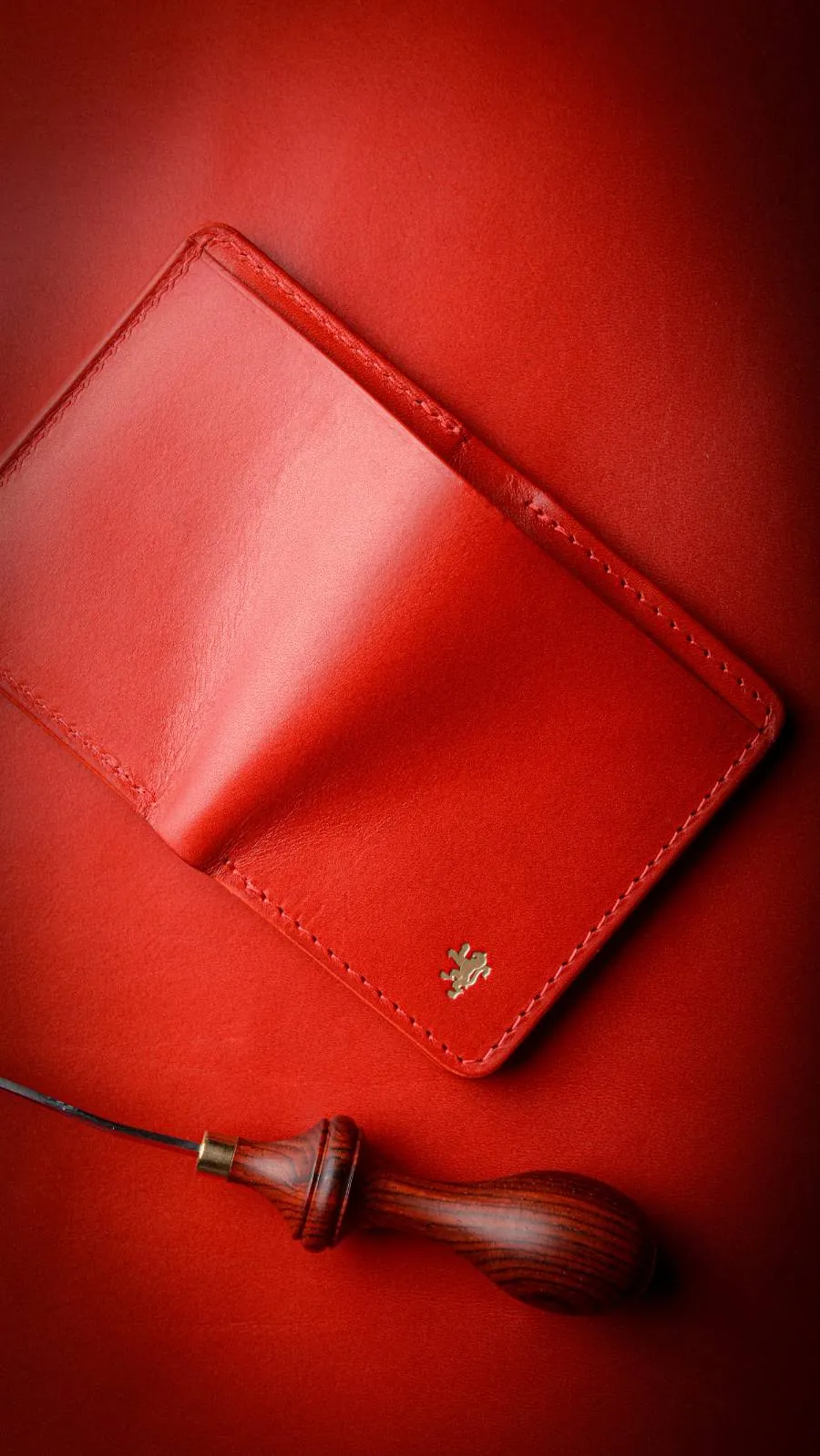 NO.6 - TRIFOLD WALLET WITH COMPACT CASH POCKET